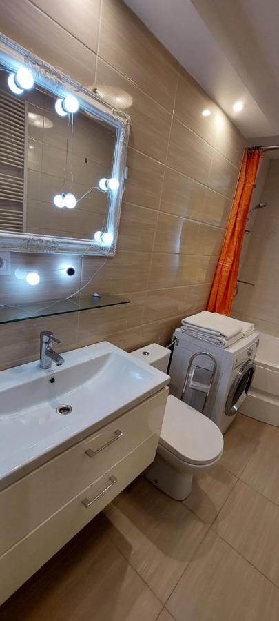 Parkcosylux Two Bedrooms Apart Free Parking Рига Екстер'єр фото